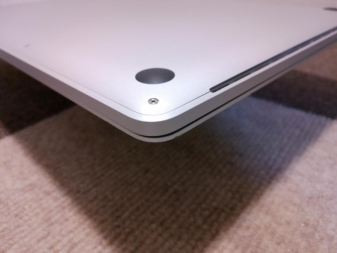 MIEMaMa 　MacBook Pro2018 A1990 15㌅