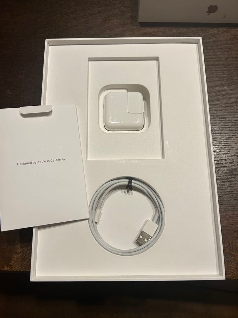 【美品】iPad Air3 64GB 付属品付き