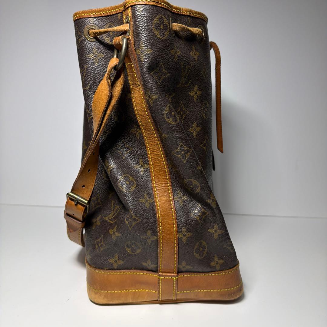 ルイヴィトン　モノグラム　ノエ　巾着　ショルダーバッグ