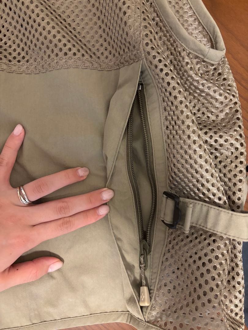 【新品】mont-bell フィッシングベスト M/L アウトドア