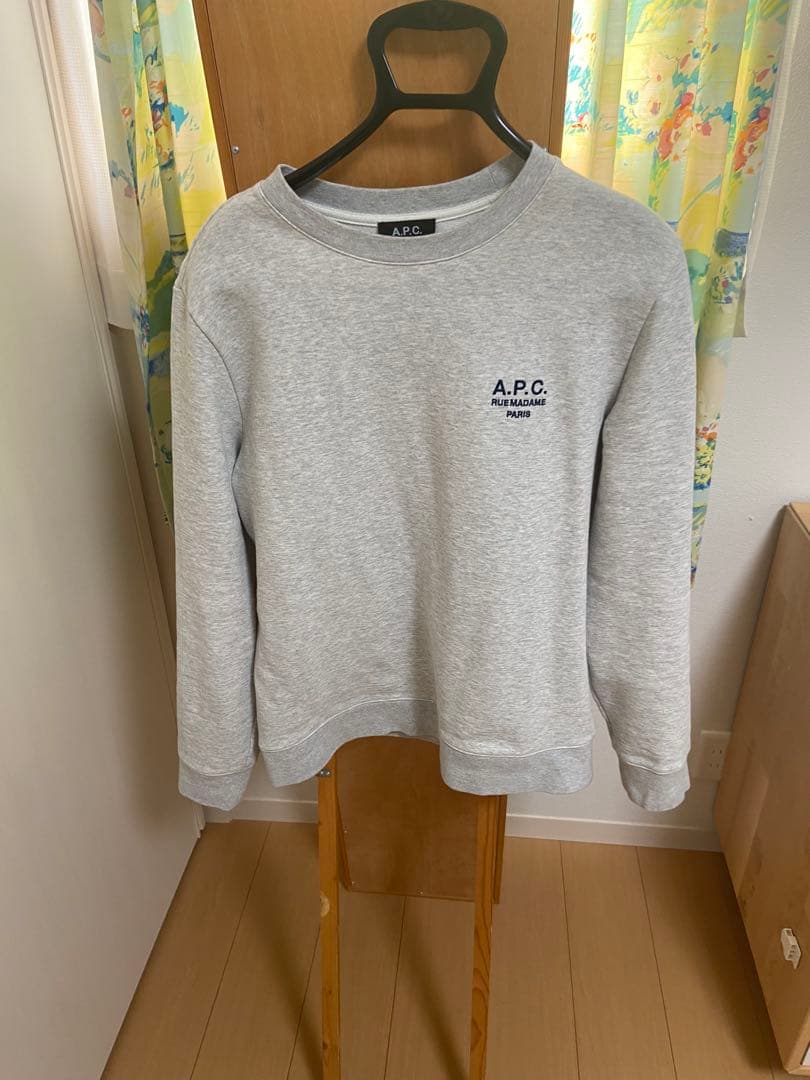 m*i様 美品 A.P.C. グレー クルーネック スウェット M