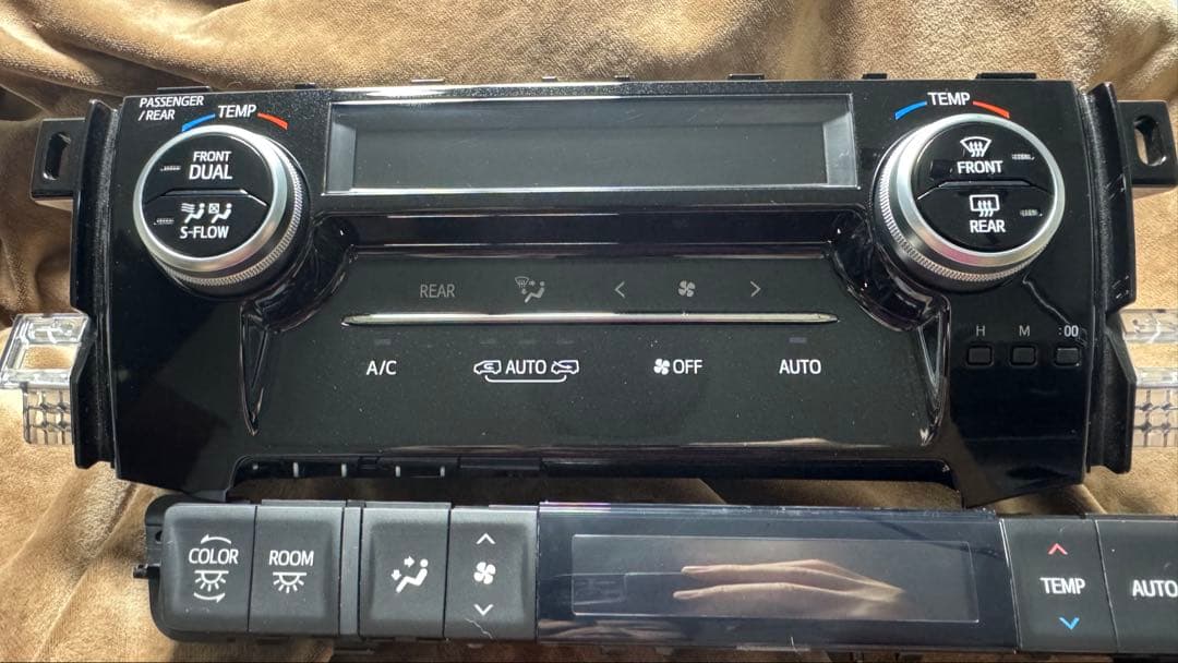 トトロ30アルファード ヴェルファイア ハイブリッド用　前後エアコンパネル