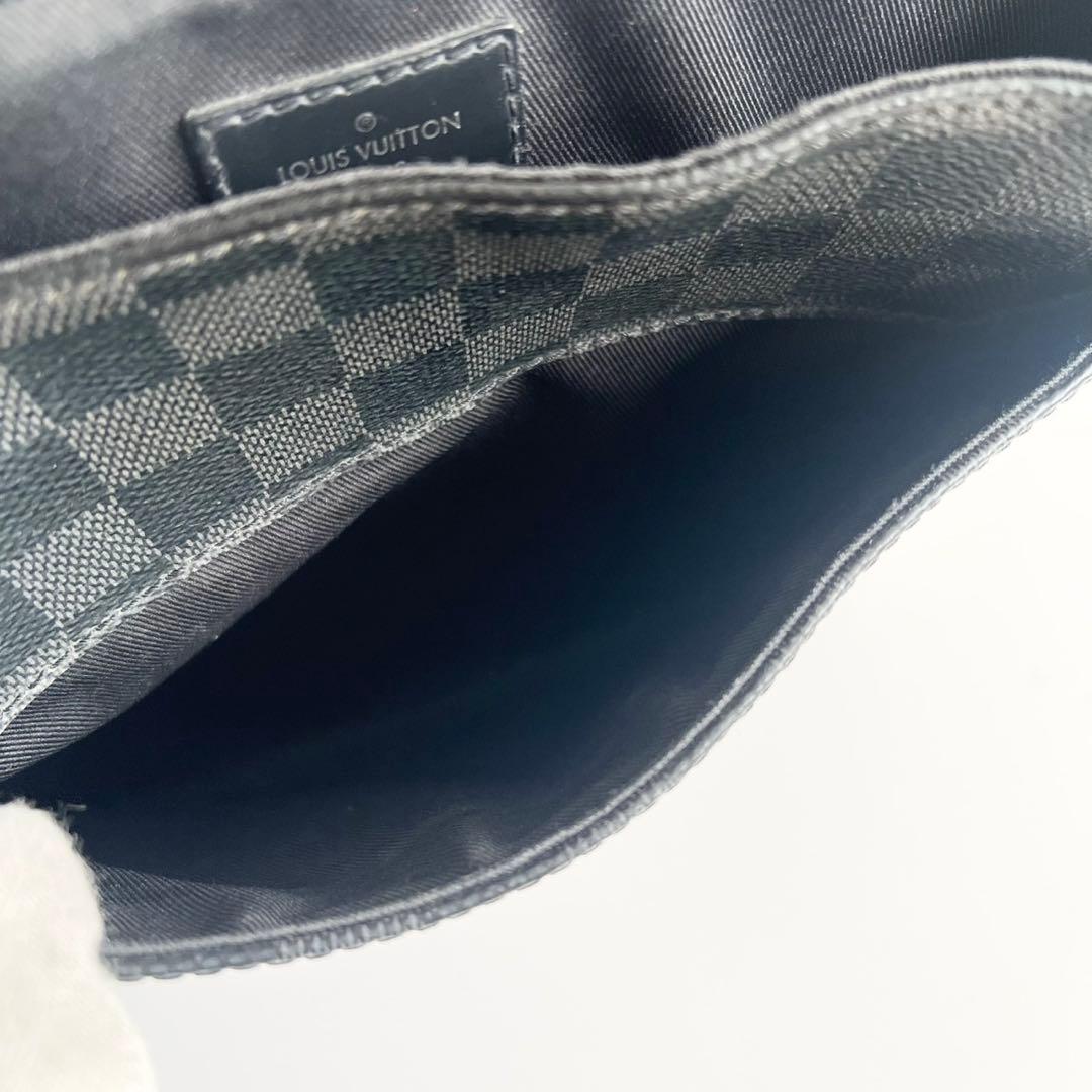 バッグ LOUIS VUITTON DISTRICT LOGO SHOULDER BAG