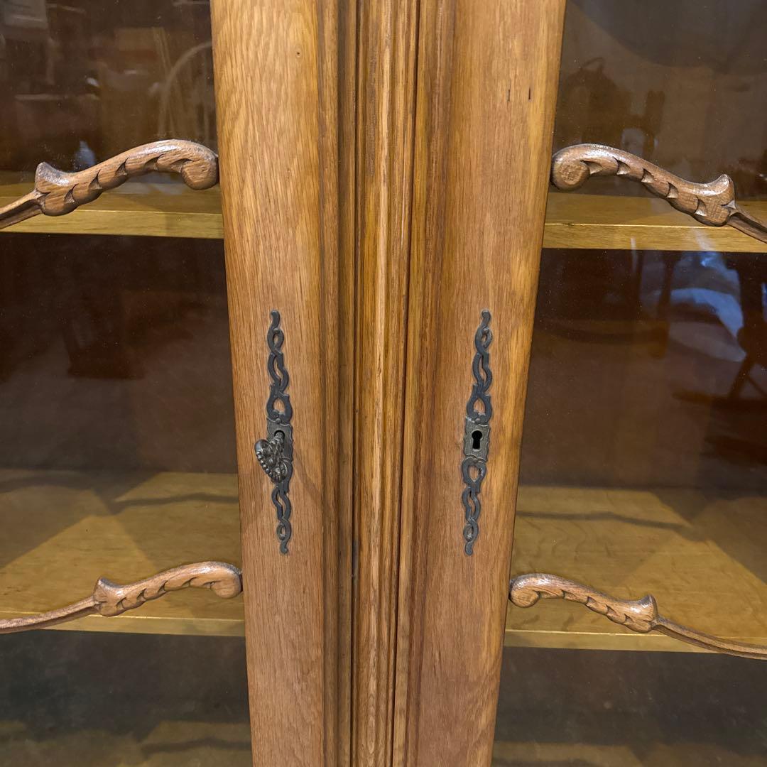 akbヴィンテージ　キャビネット　ショーケース