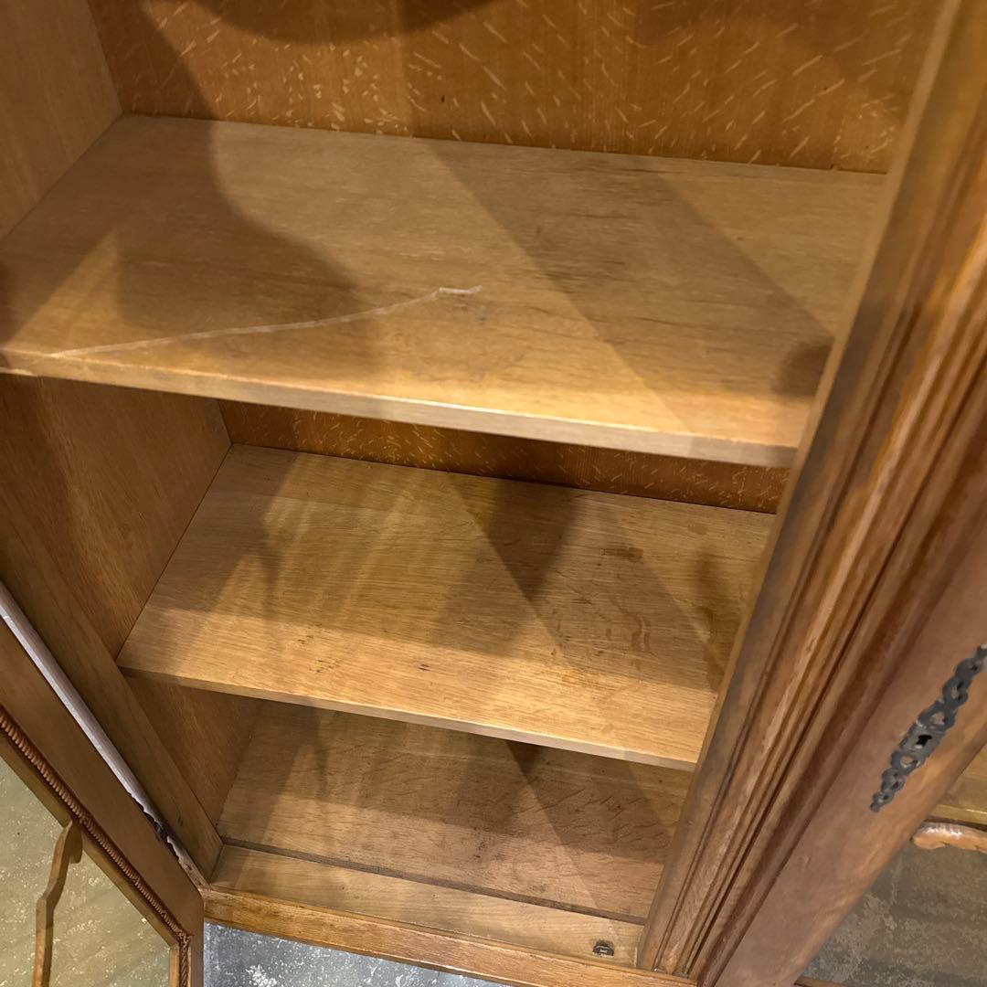 akbヴィンテージ　キャビネット　ショーケース