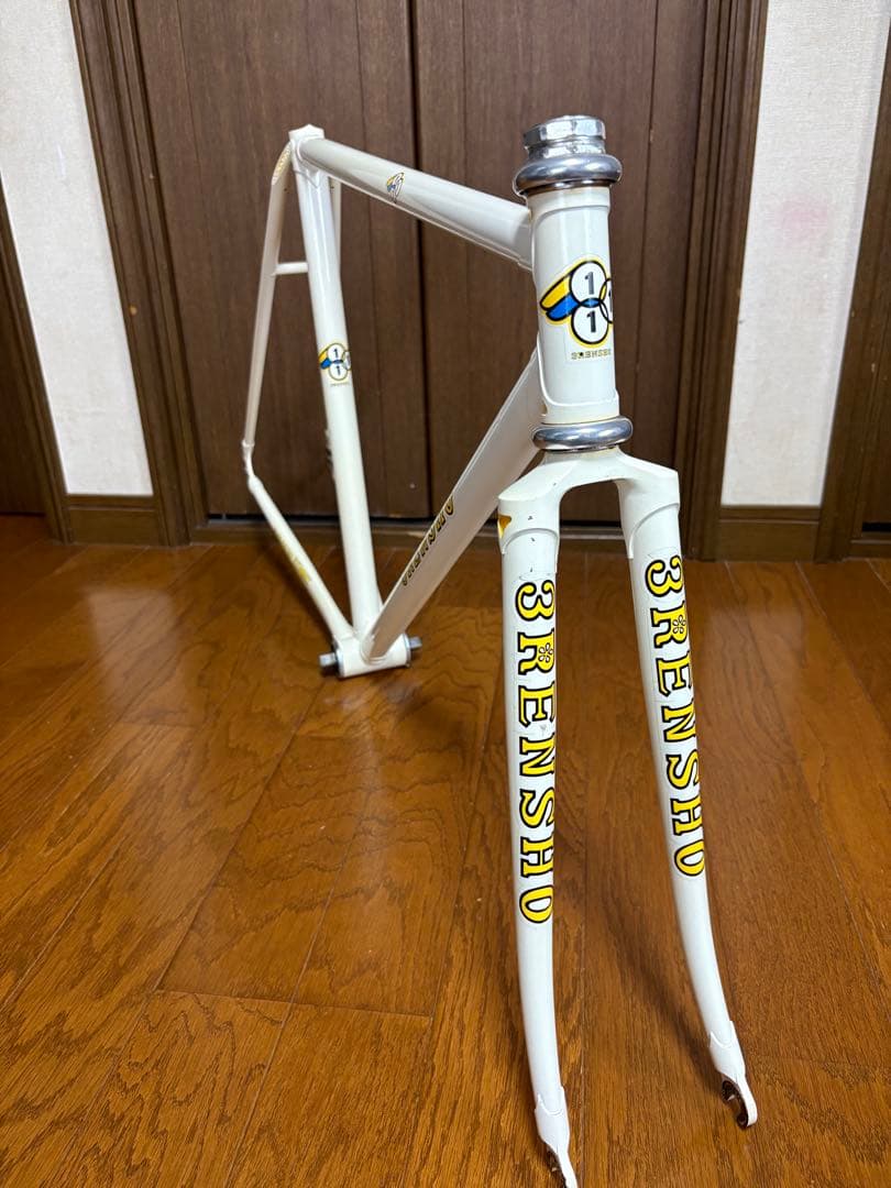 3RENSHO ピストフレーム白