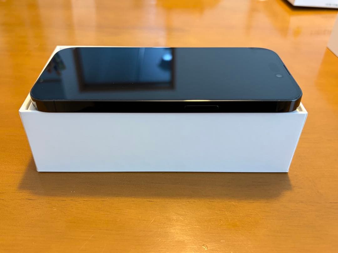 【美品】iPhone 14 Pro 128GB SIMフリー 箱・純正ケーブル付