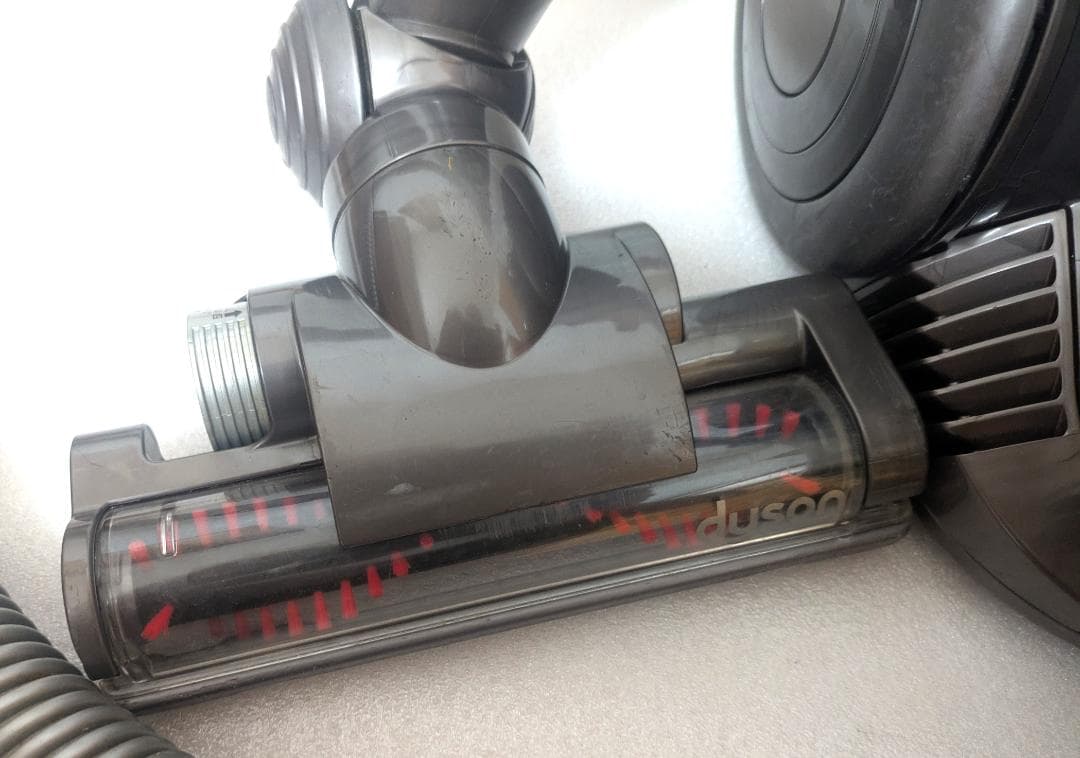 【美品】ダイソン Dyson 掃除機 DC26 本体 パワフル