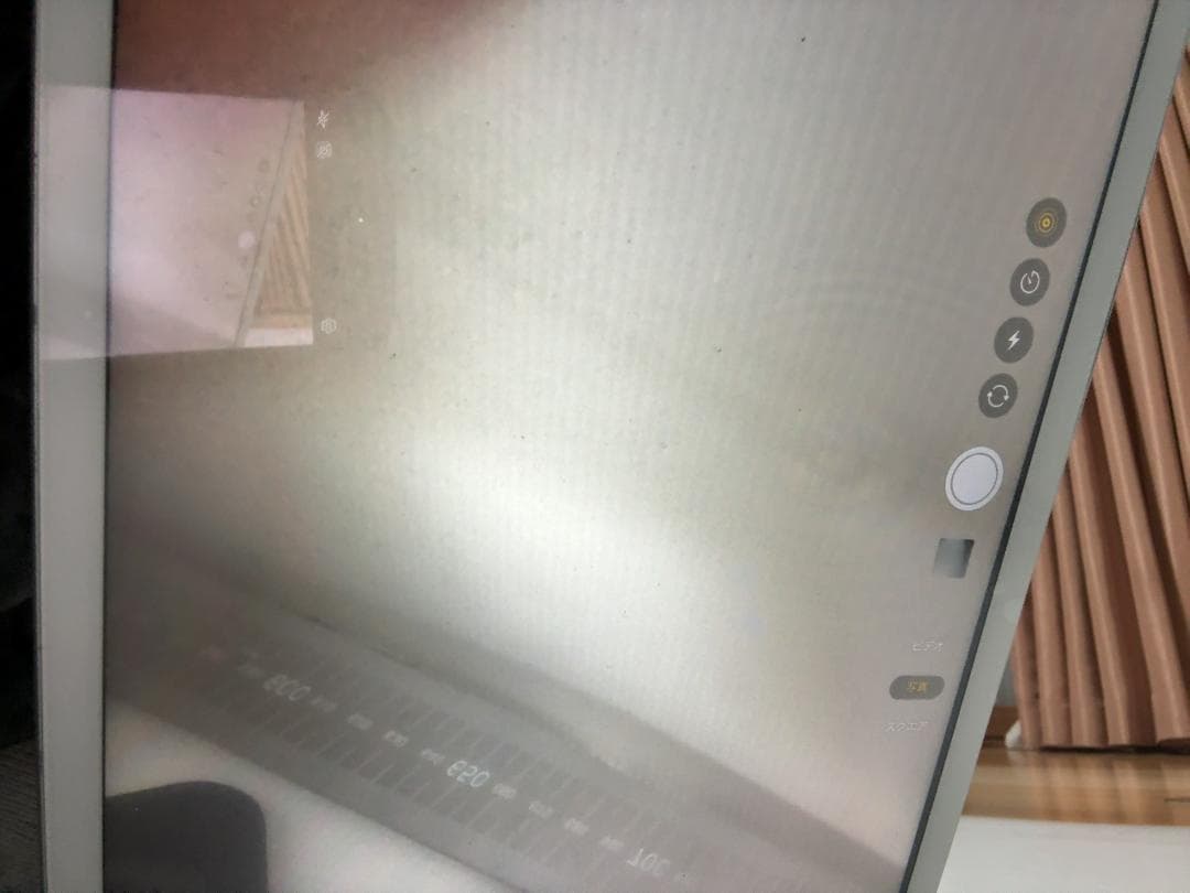 T*i様 ジャンク　IPAD　第８世代　MYMJ2J/A 難あり　インカメ破損