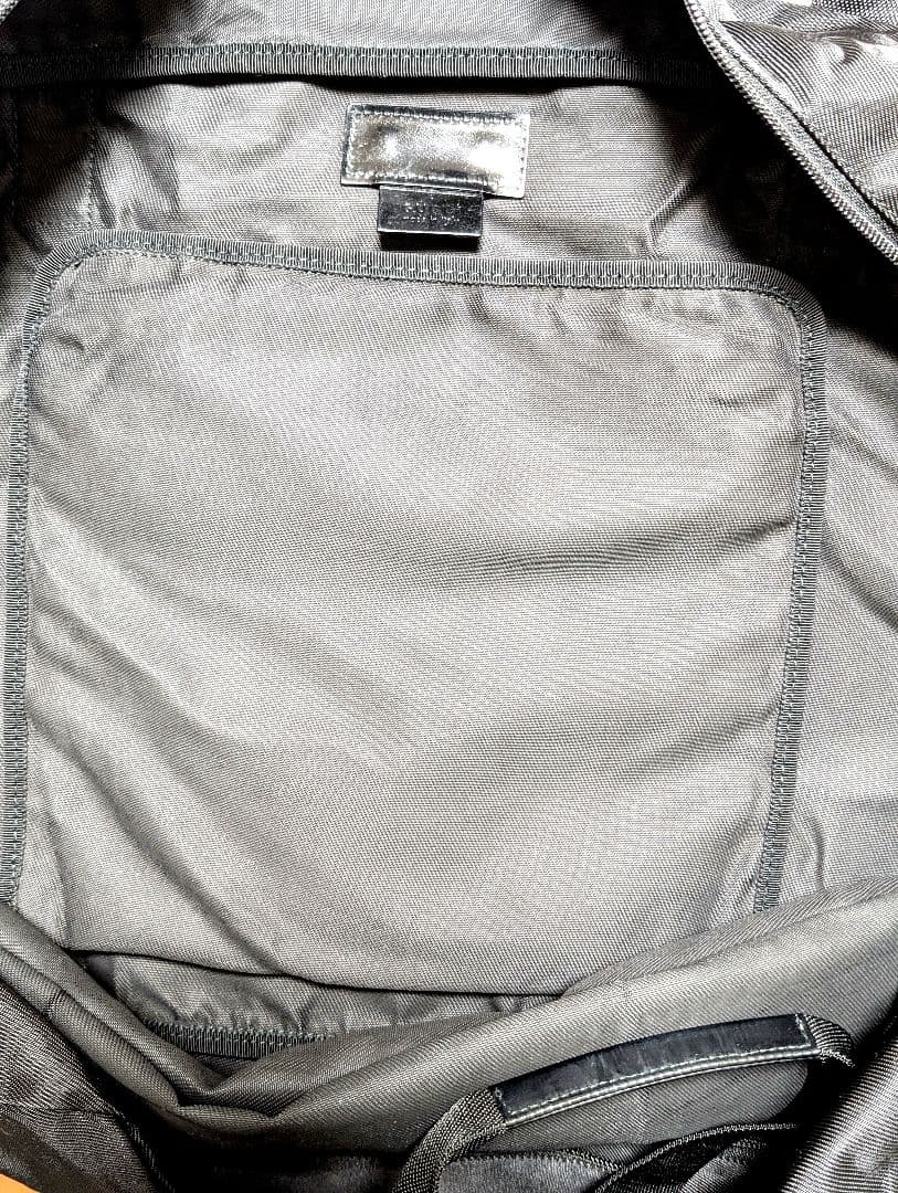 GUCCI グッチ ナイロン ボストンバッグ　ブラック【大容量・美品】