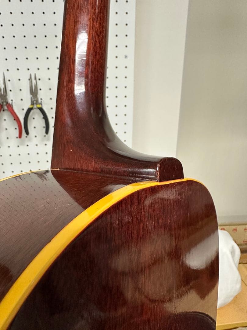 1967年製Gibson B-25チェリーサンバースト オリジナルハードケース付