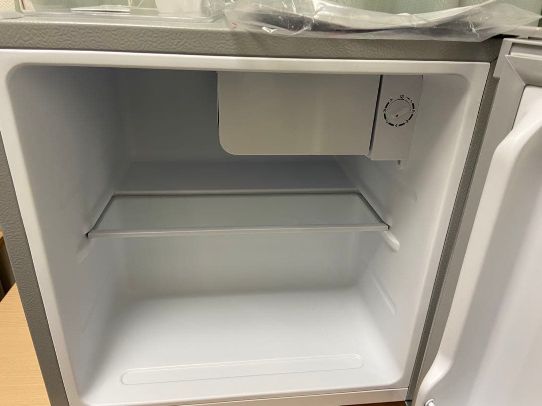 アイリスオーヤマコンパクト冷蔵庫 46L 【2024年末購入、ほぼ未使用】