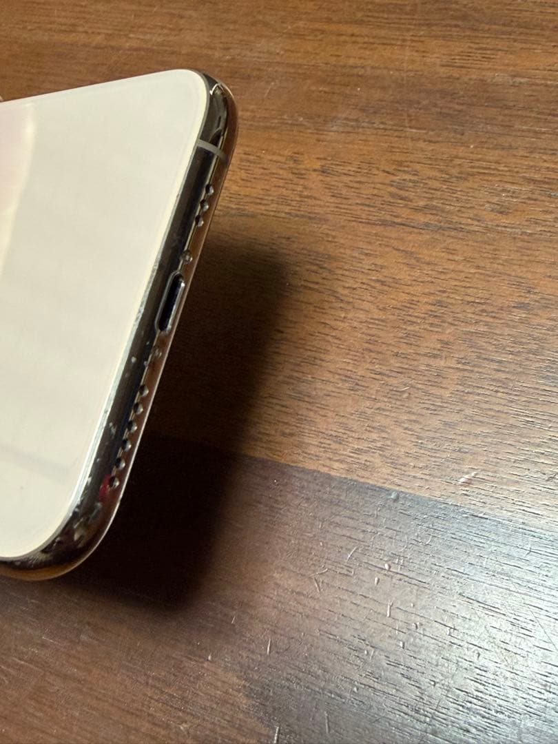 iPhone XS 64GB SIMフリー フィルム付き