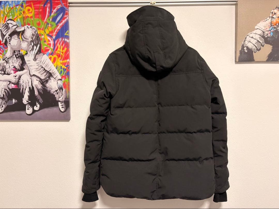   ジャスパー　ブラック ダウンジャケット