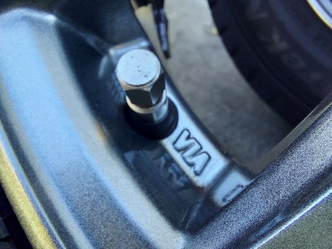 175/65R14　スタッドレスタイヤ　アルミホイール　4本セット　♪送料無料♪