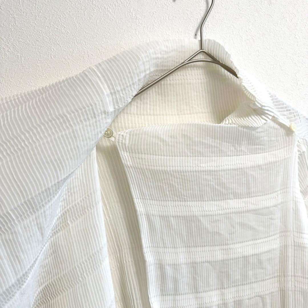専用　ISSEY MIYAKE プリーツ　ホワイト　変形　長袖　　カーディガン