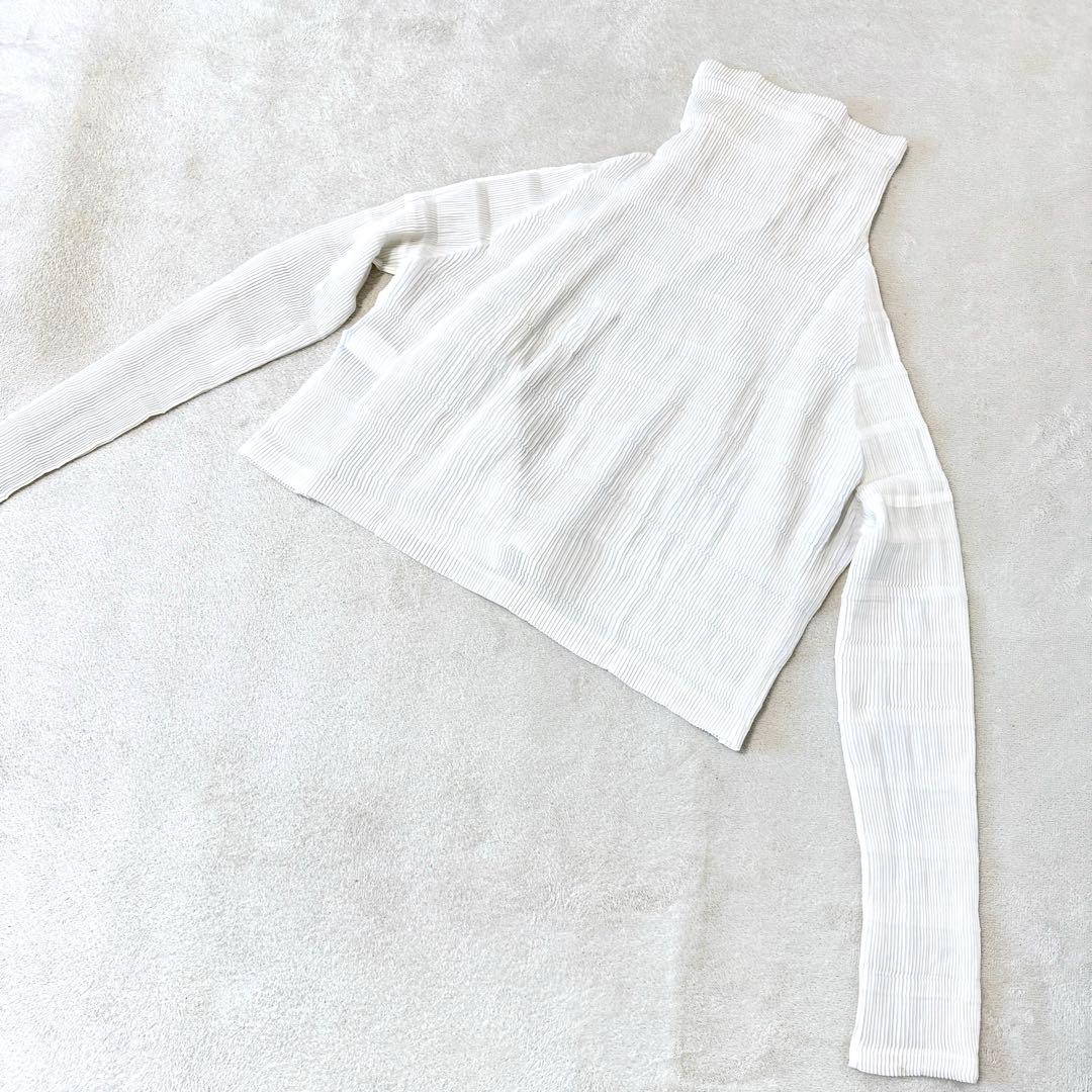 専用　ISSEY MIYAKE プリーツ　ホワイト　変形　長袖　　カーディガン