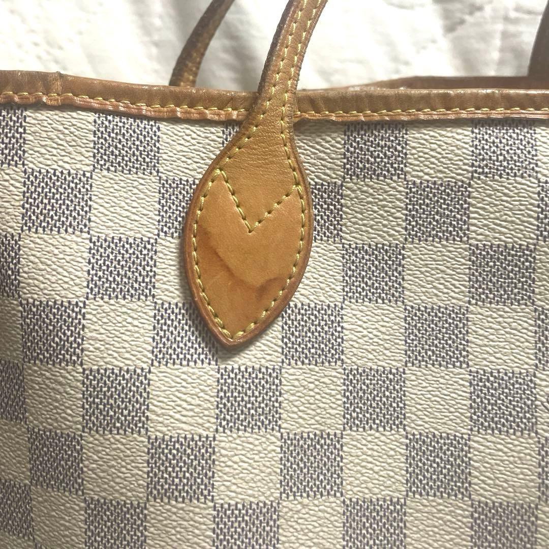 LOUIS VUITTON ネヴァーフル　白