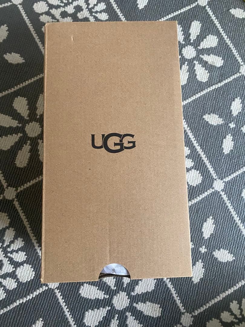 UGG モカシン　24㎝　新品未使用