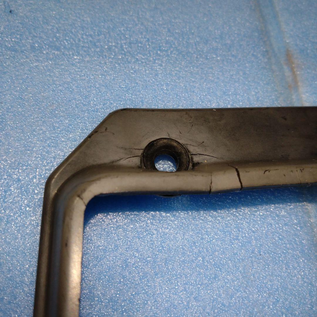 ６４