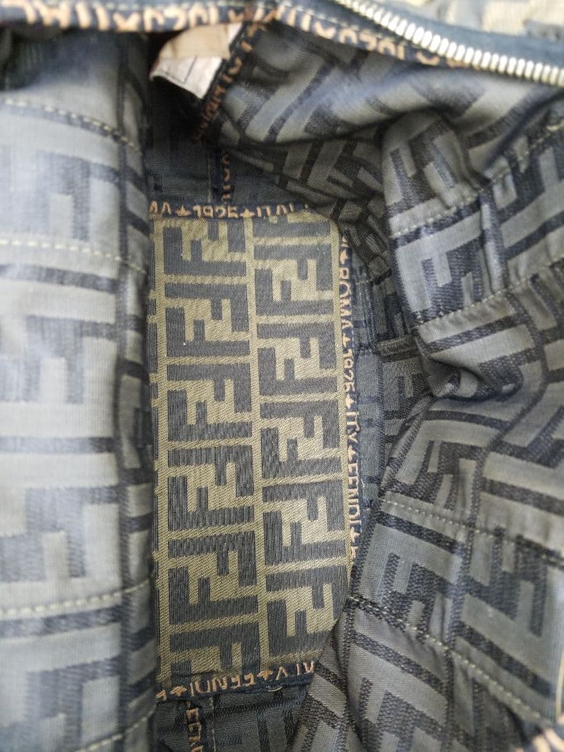 ヴィンテージ フェンディ FFモノグラム ジッピーハンドバッグ（ブラウン）