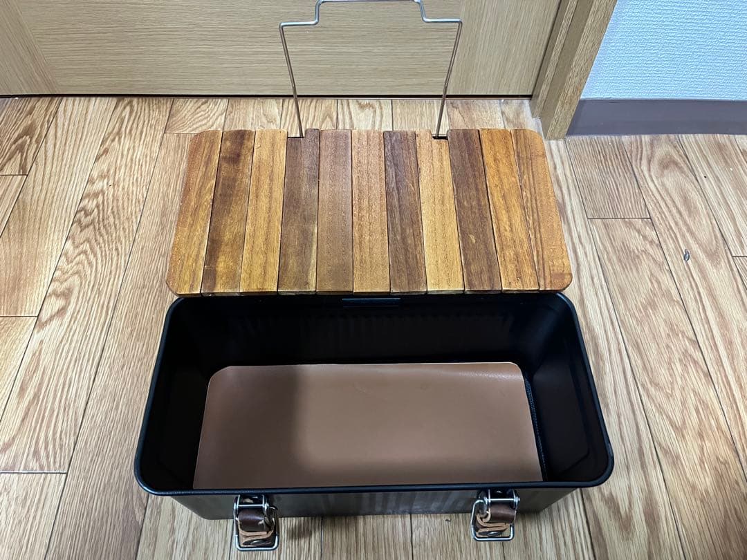 STANLEY ランチボックス　9.4L マットブラック　カスタム済み