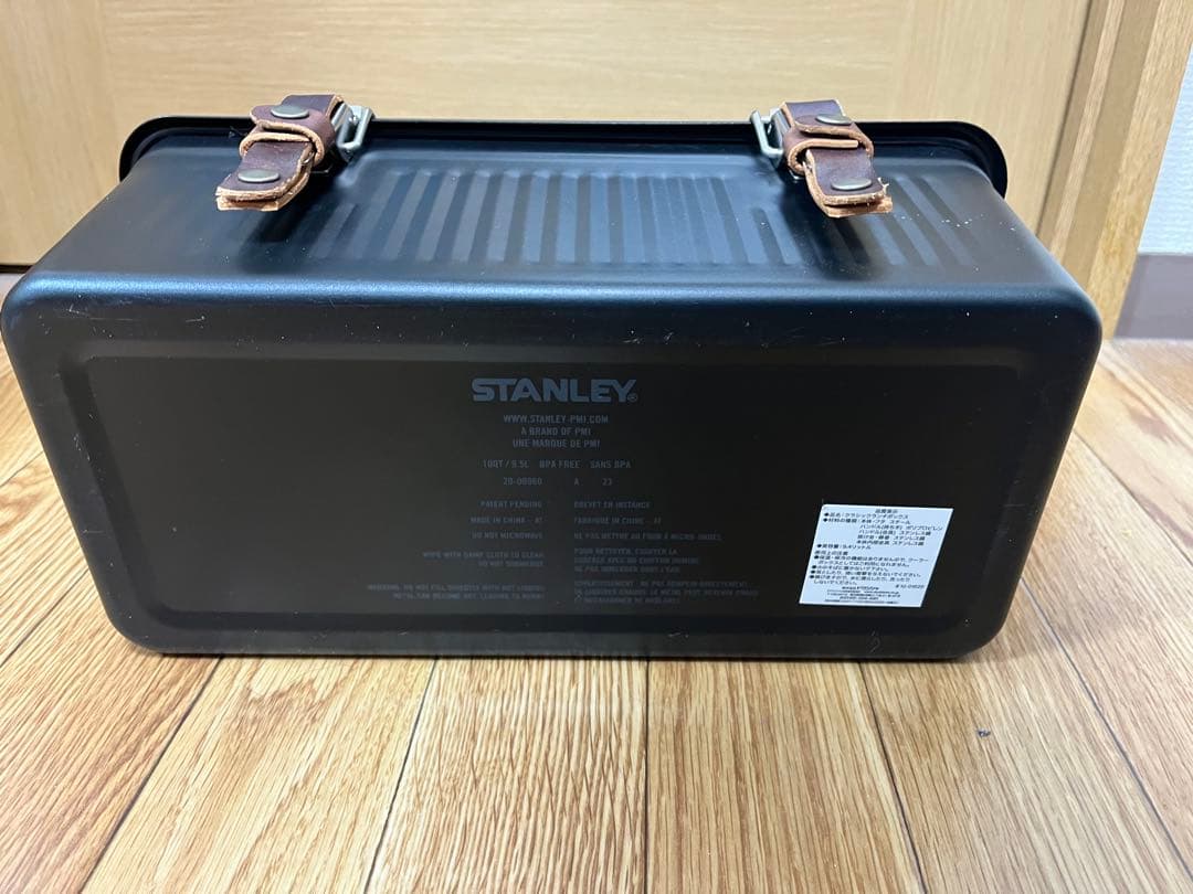 STANLEY ランチボックス　9.4L マットブラック　カスタム済み