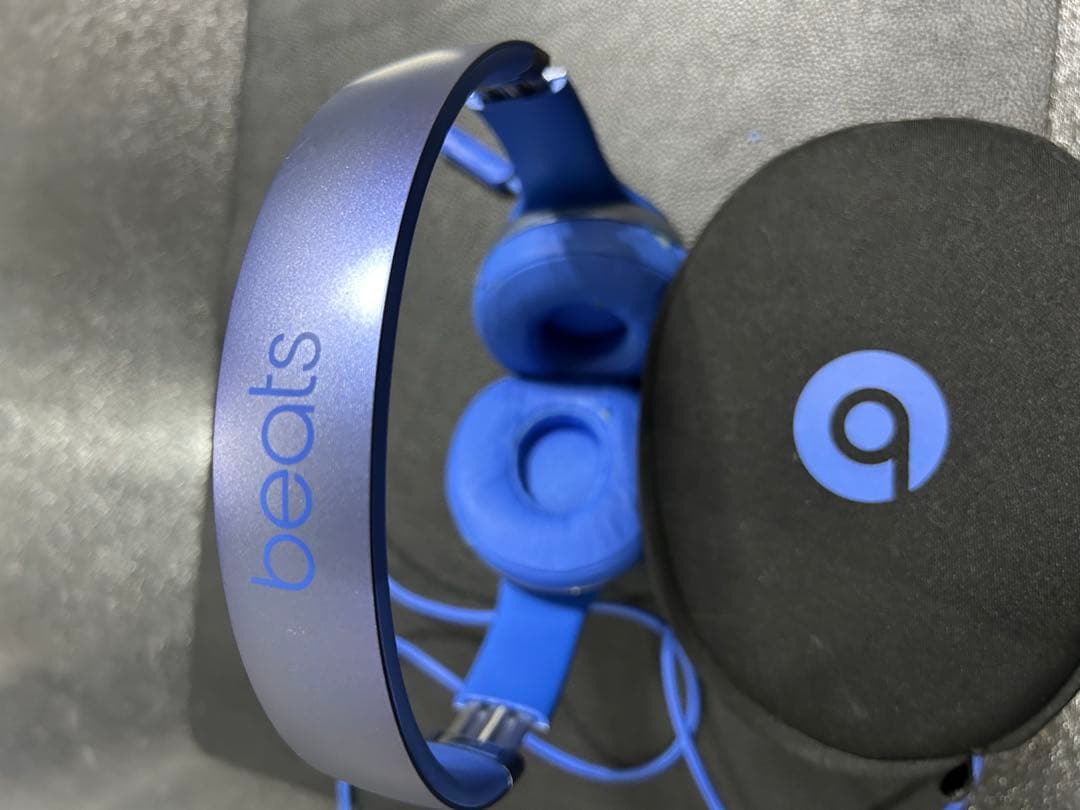 Apple iPod Classic 160GB + Beatsヘッドフォン