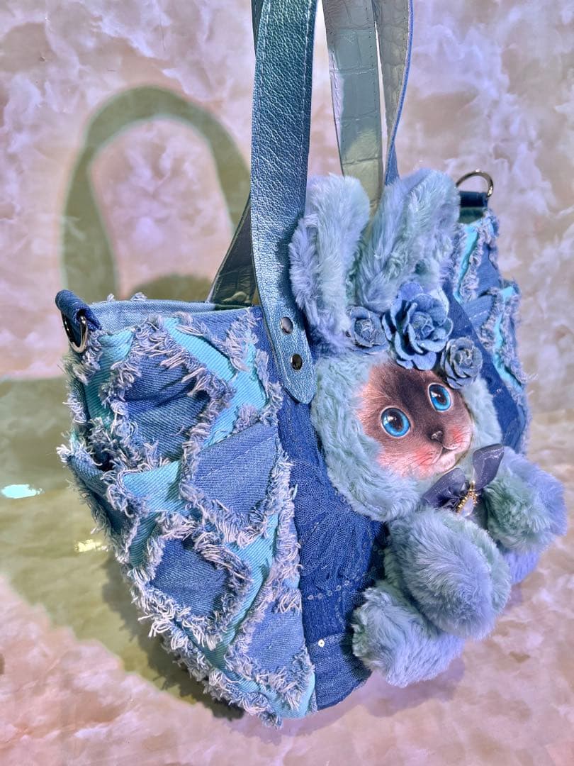 m*e様 コヤンイサムチョン　サイドポケットデニムバッグ　　　 本革持ち手　クラ