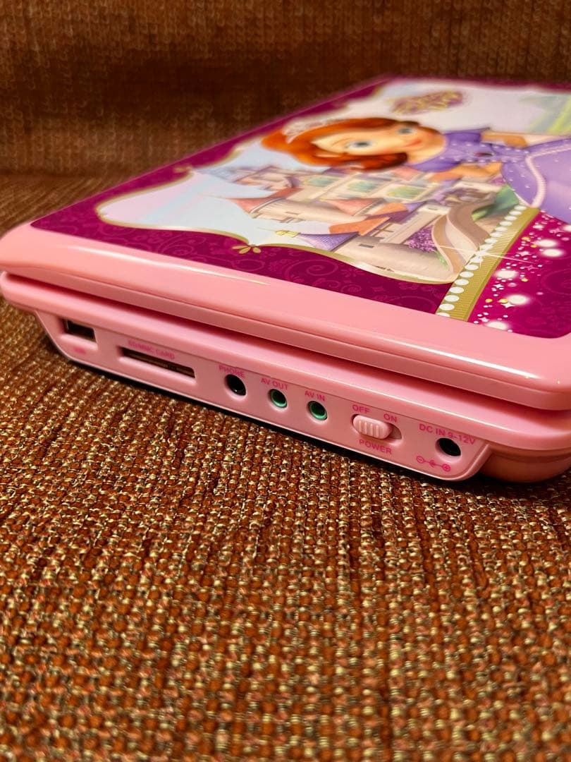 ディズニープリンセス ソフィア 9インチポータブルDVDプレーヤー