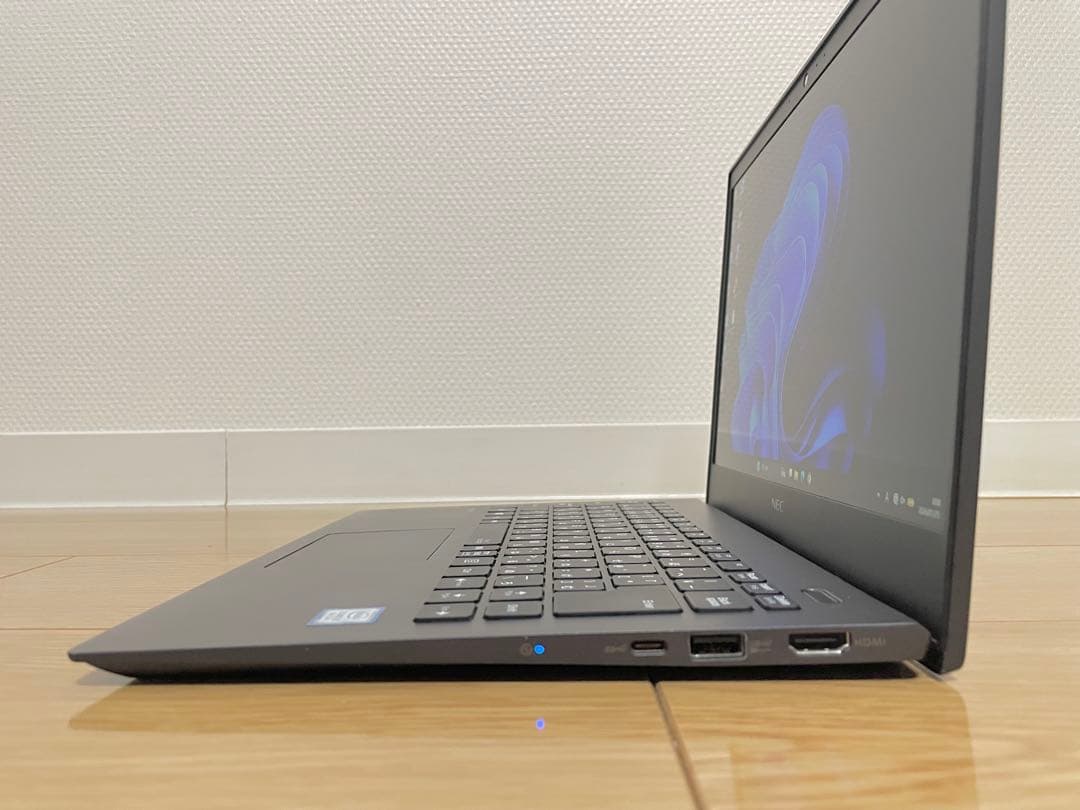 Windowsノート本体 NEC VersaPro FHD Core i7-8565U SSD256GB