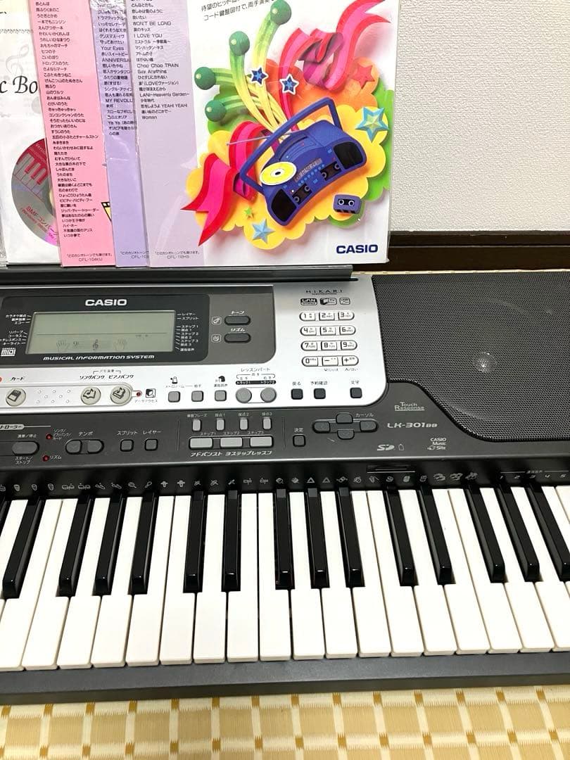 CASIO LK-301BB キーボード 本体と付属品　61鍵盤