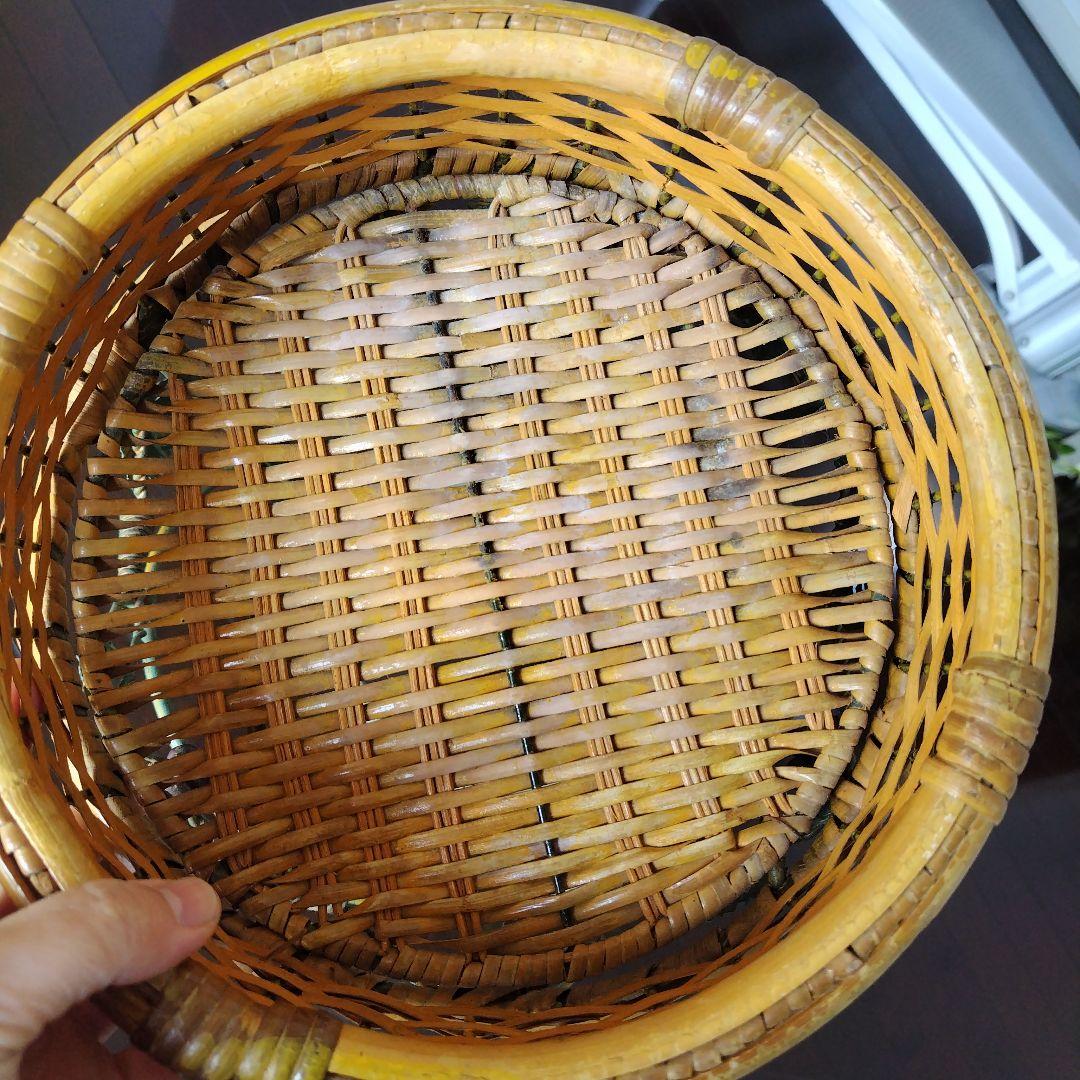 アンティーク ラタンとアイアンのフラワースタンド