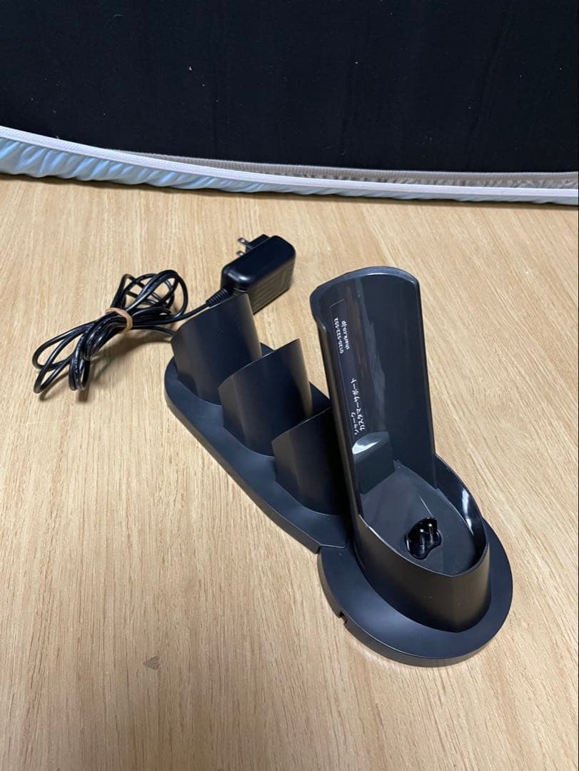 美品　Shark EVOPOWER EX WV416JGY ハンディクリーナー