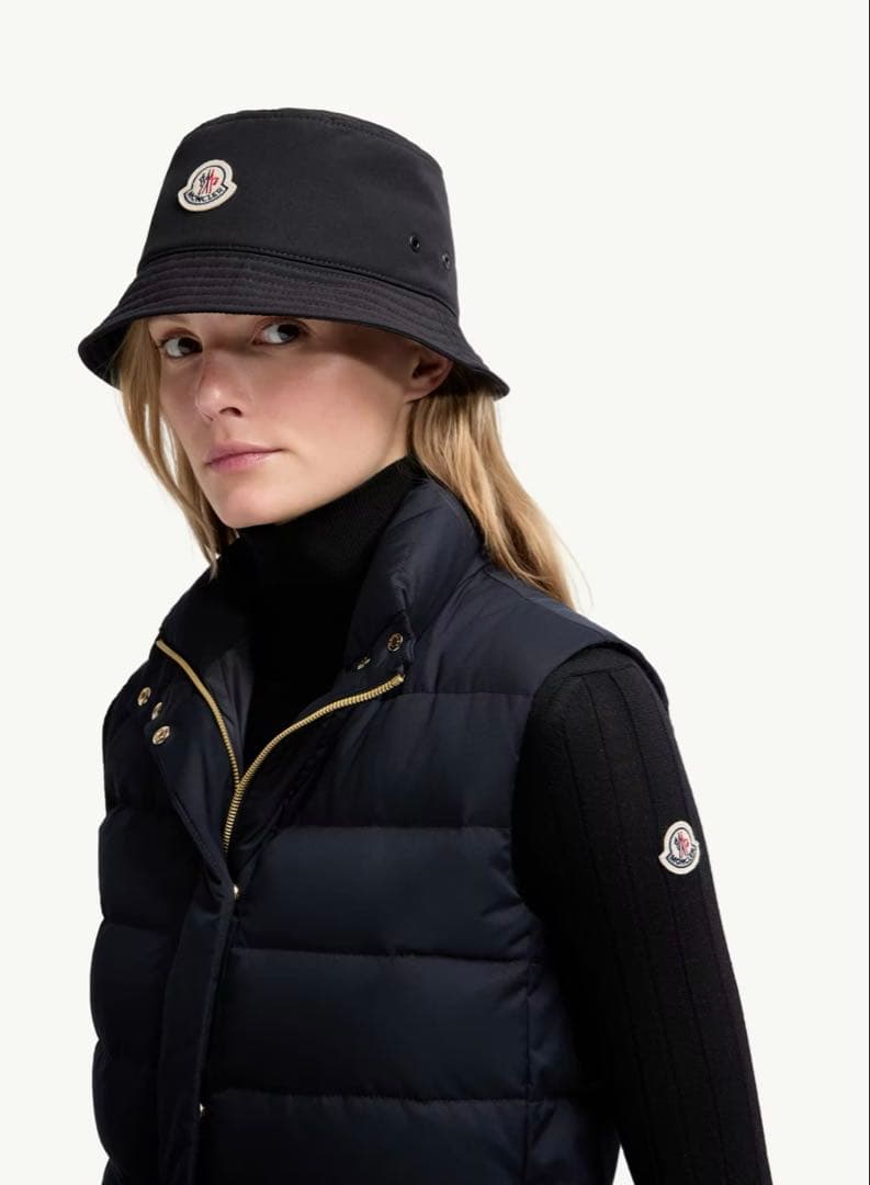 MONCLER バケットハット 黒