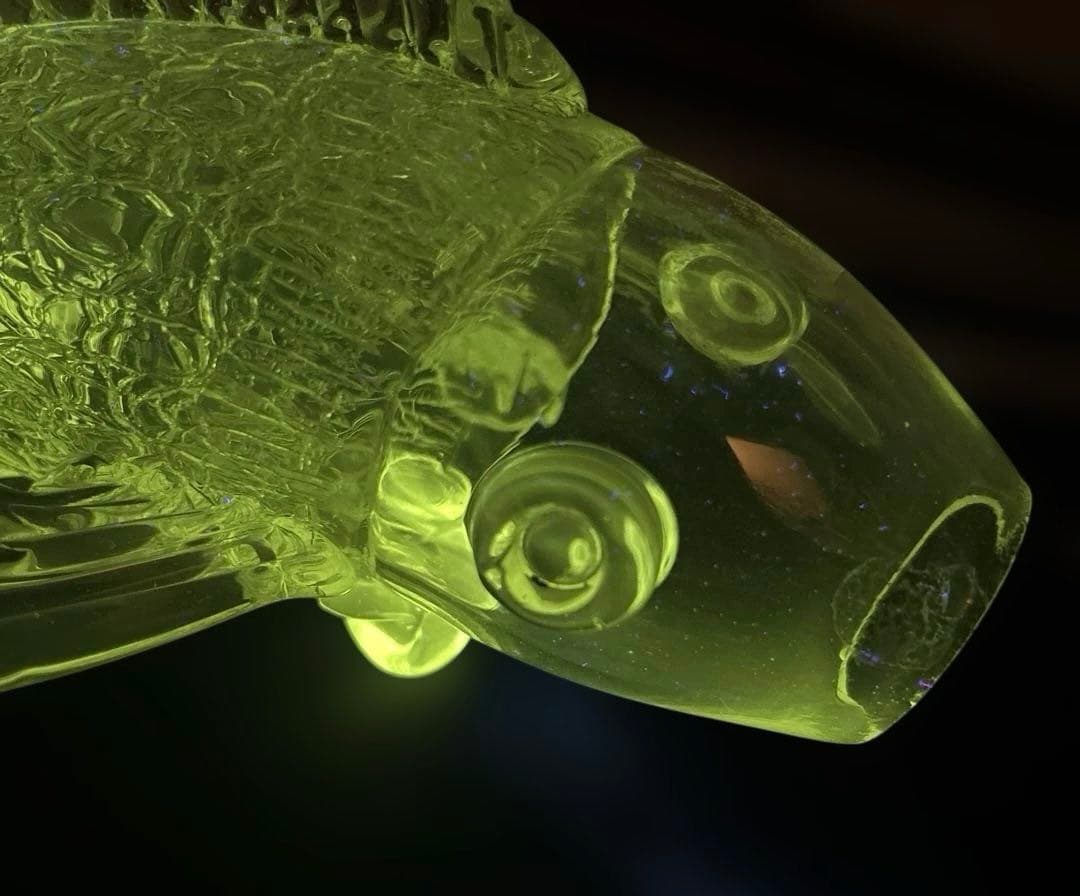 【ともたん⭐️大正ガラス・和ガラス】美品✴︎鯉の掛け花瓶　ウランガラス