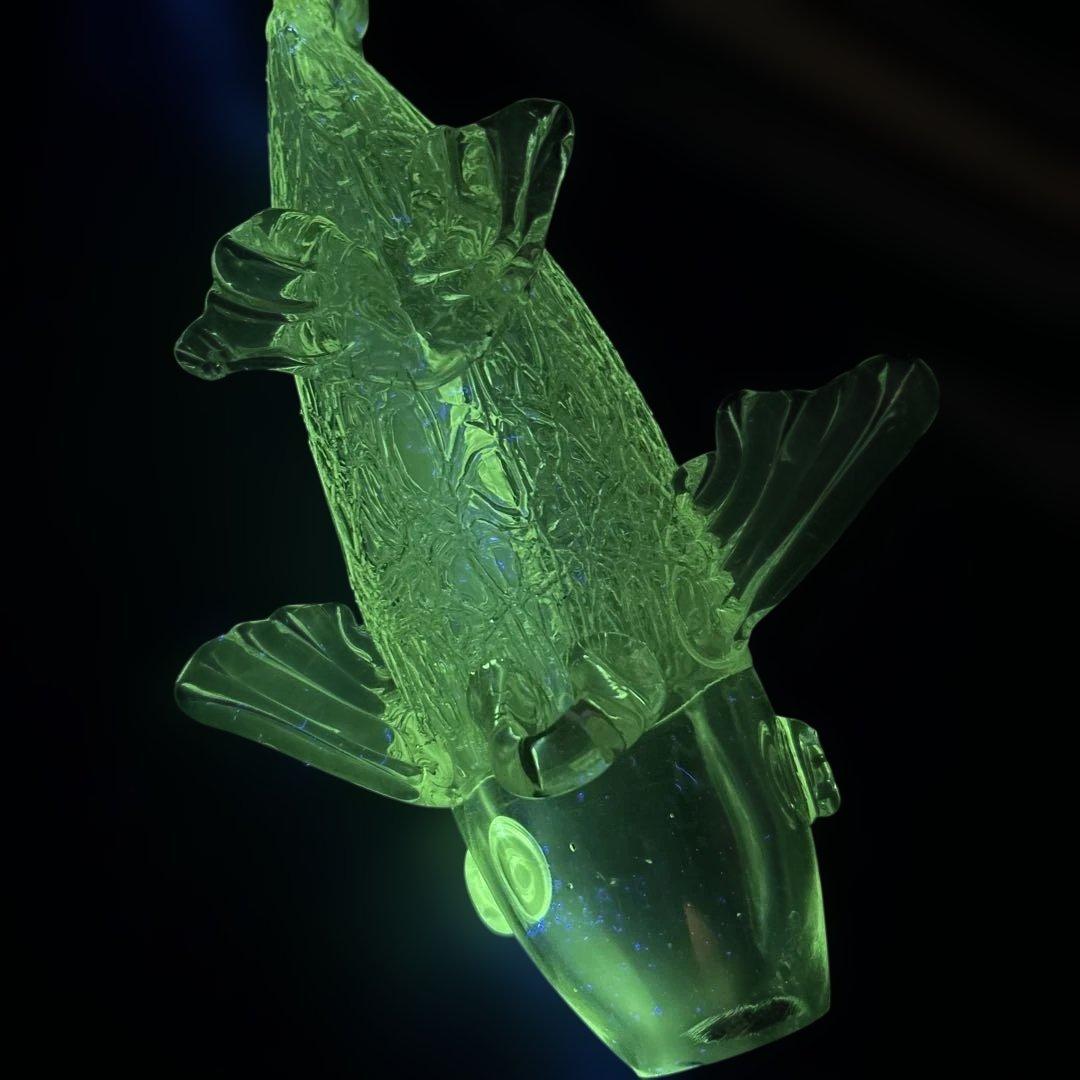 【ともたん⭐️大正ガラス・和ガラス】美品✴︎鯉の掛け花瓶　ウランガラス