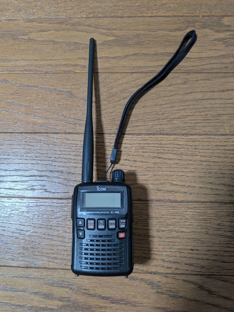 R*D様 Icom IC-R6 受信機 本体と付属品