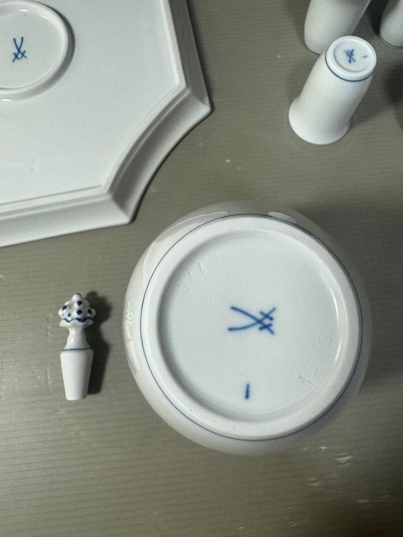 2331マイセン 歴代双剣マーク 酒器 カップ トレイ ボトル 皿 8点 セット