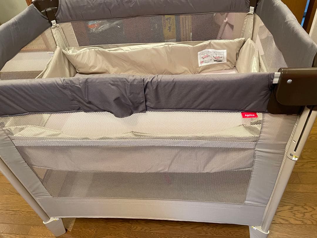 【美品】アップリカ　ココネルエアー　ベッド