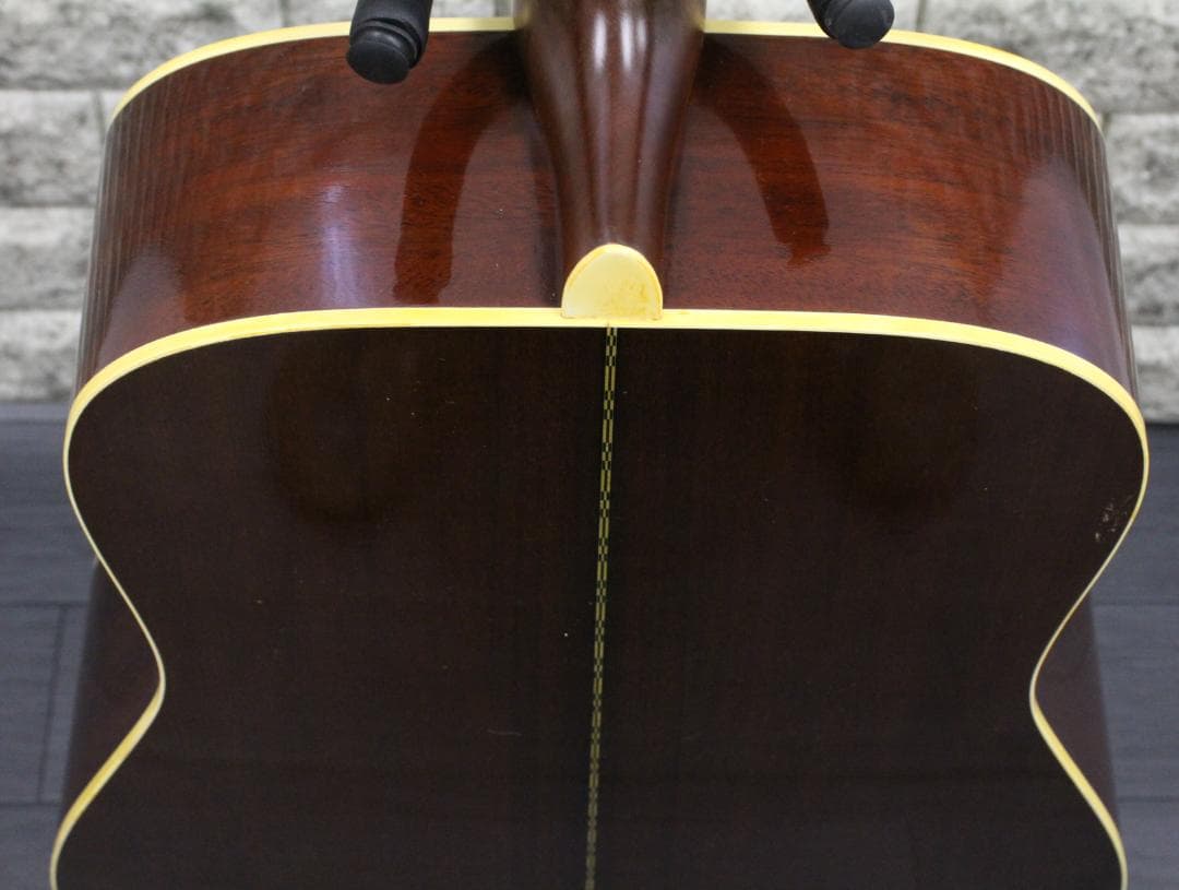 ▲YAMAHA/ヤマハ アコースティックギター ヴィンテージ FG-200 D