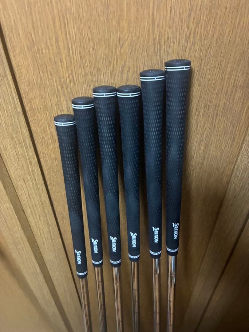 スリクソン　ZX7 アイアン　5-PW 6本 NS950NEO S メーカー特注