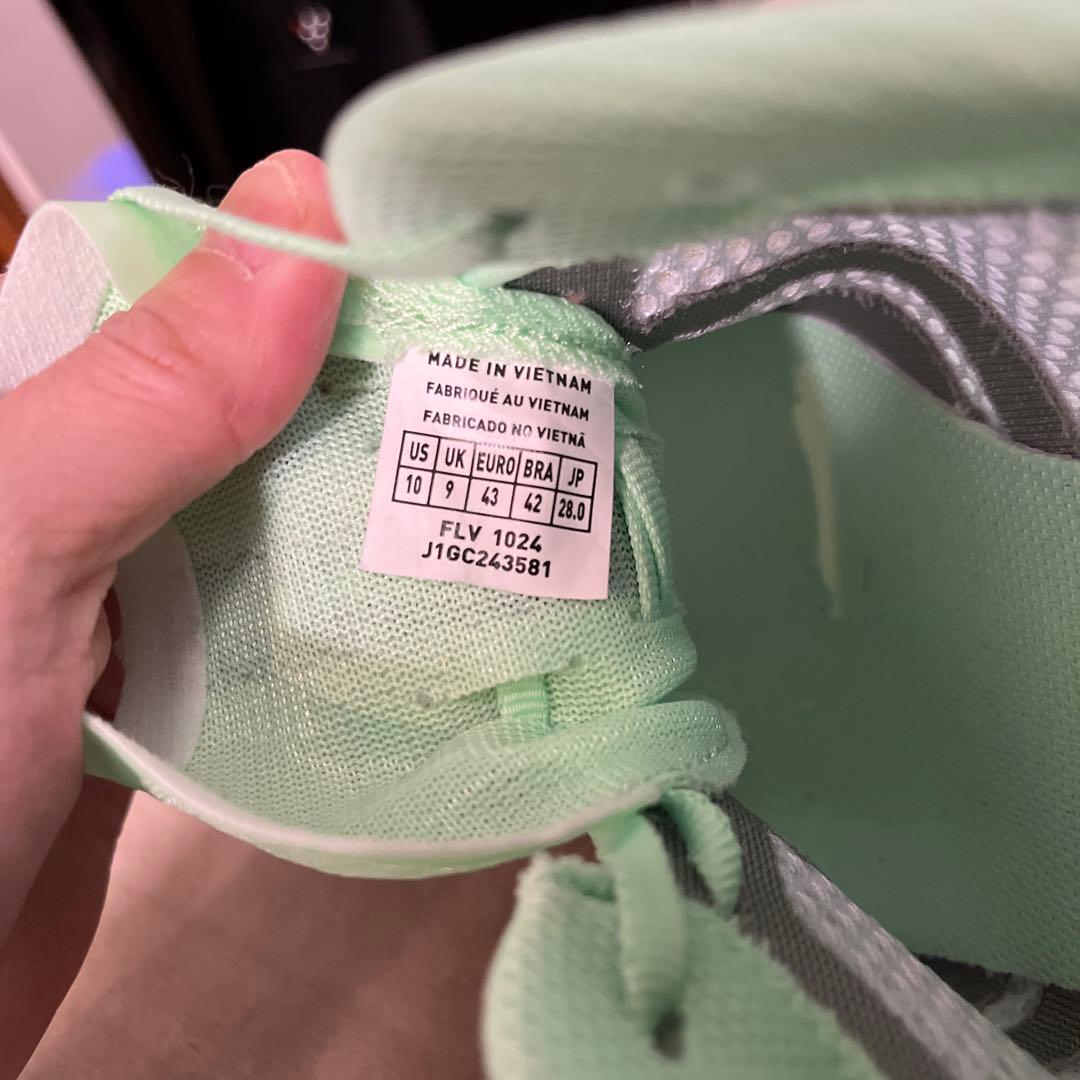 美品ミズノWAVE REBELLION FLASH2 28㎝