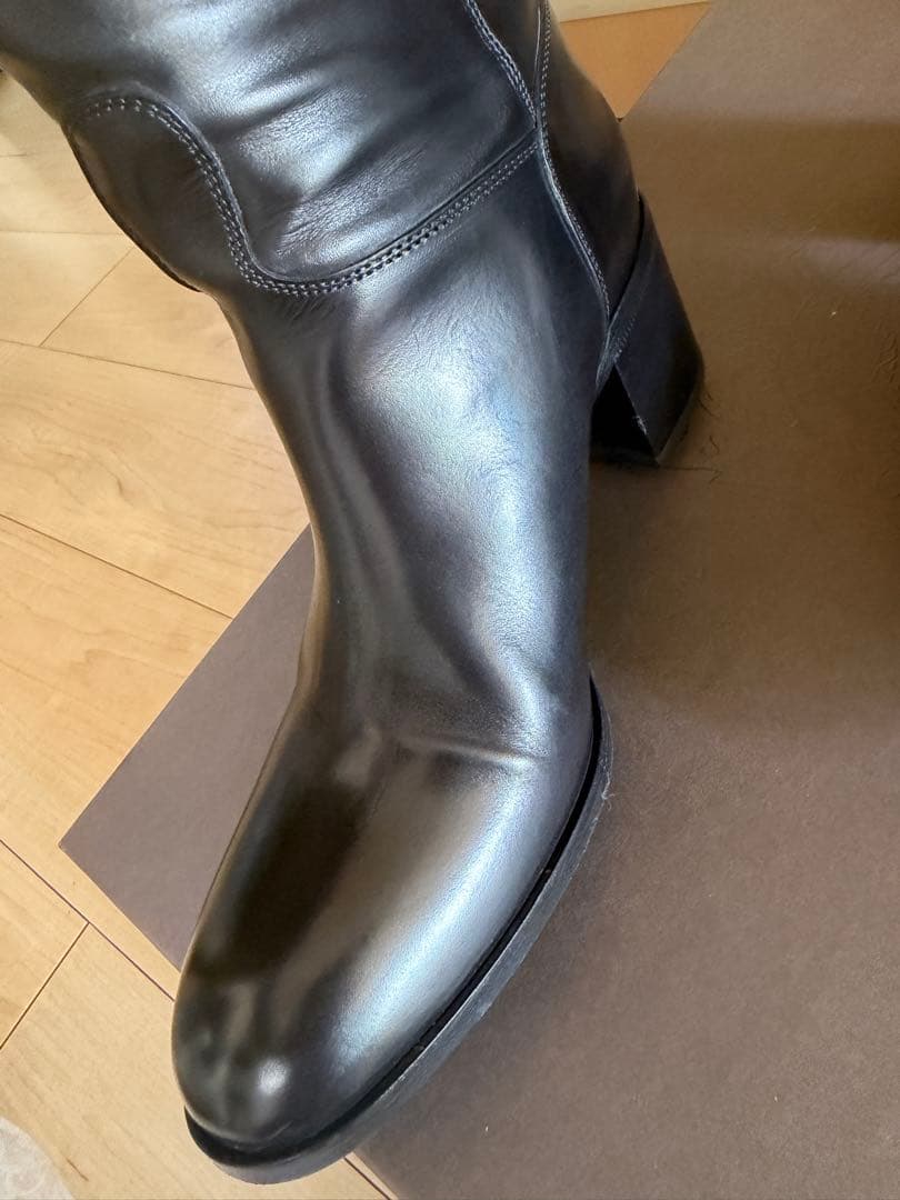 ブラックロングブーツ バックル付き