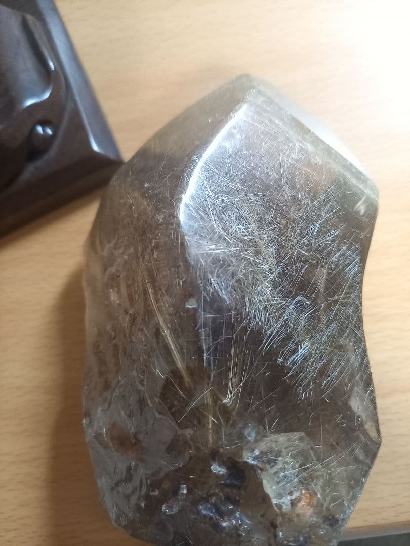 ルチルクォーツ　麒麟　彫り物　ルチルクォーツ水晶部分75×95ミリ　早く売り切り