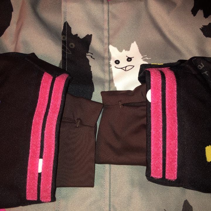 ScoLar 新品　レア　猫　ネコ柄　スキーウェア　スノボウェア上下セット