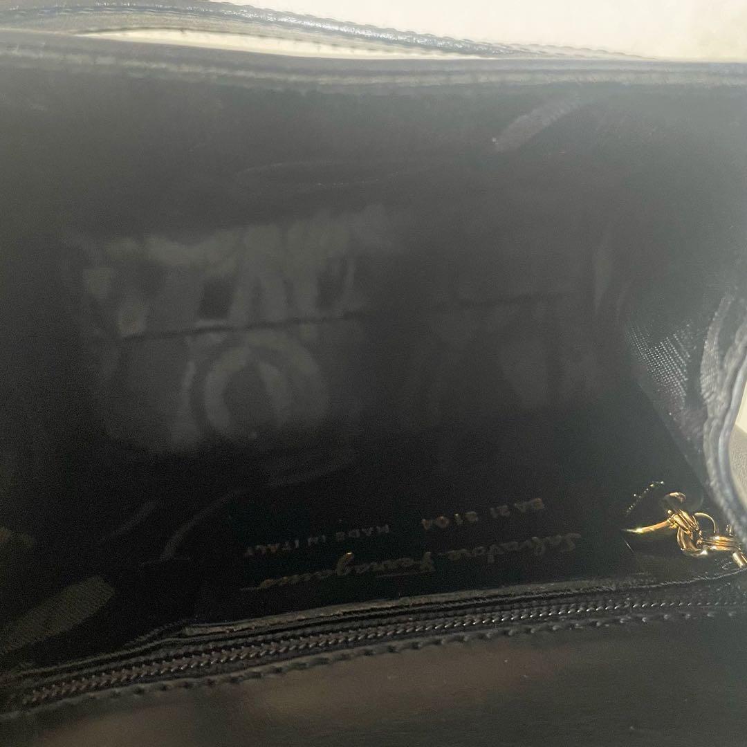 Salvatore Ferragamo ヴァラリボン 2way ショルダーバッグ