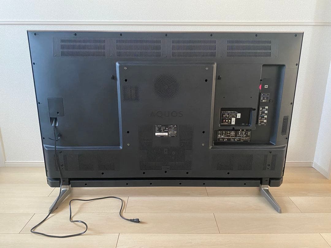 SHARP シャープ　AQUOS アクオス　テレビ　TV ６０インチ