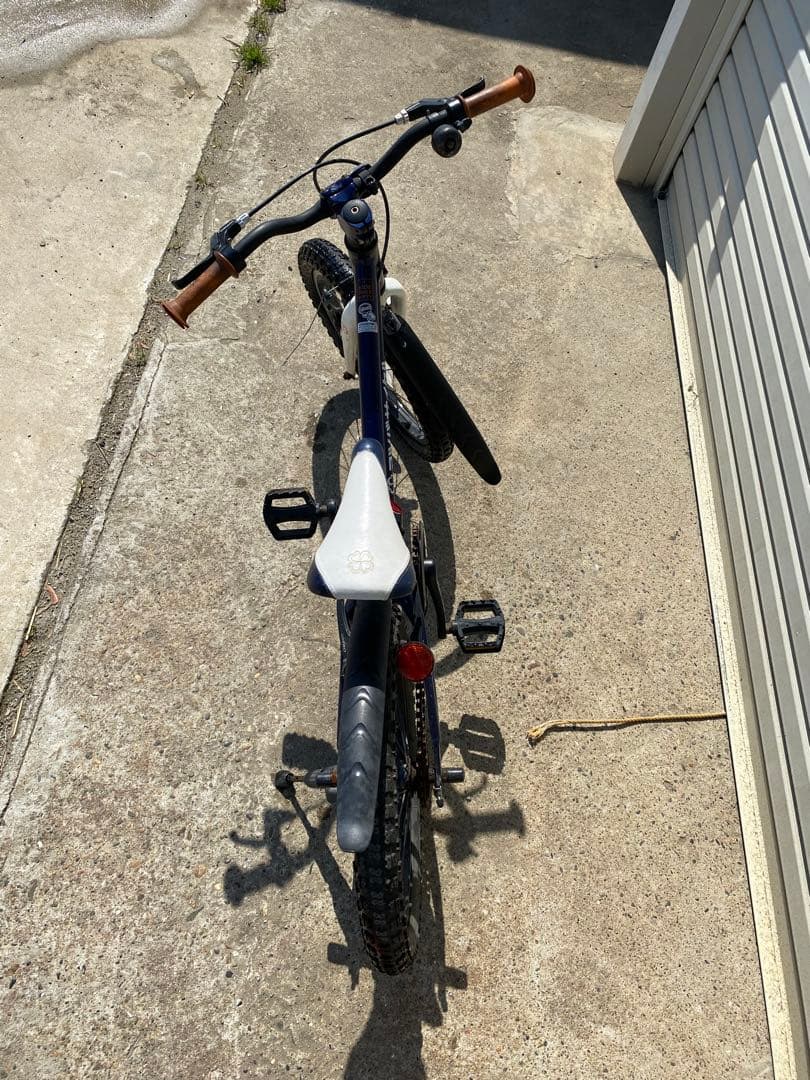 ヨツバサイクル　18インチ　キャプテンネイビー