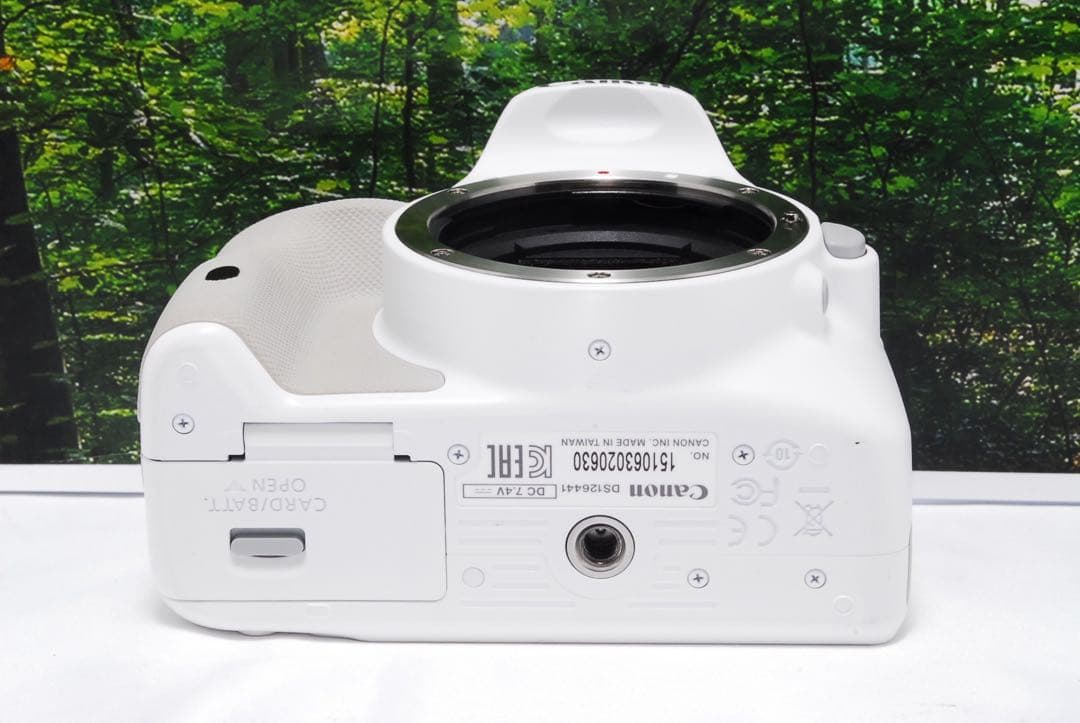 【美品】Canon EOS Kiss X7 ホワイト デジタル一眼カメラ